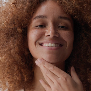 Description not needed: There is no spoken audio and the visuals in this video do not provide additional information than what is already described on the page.